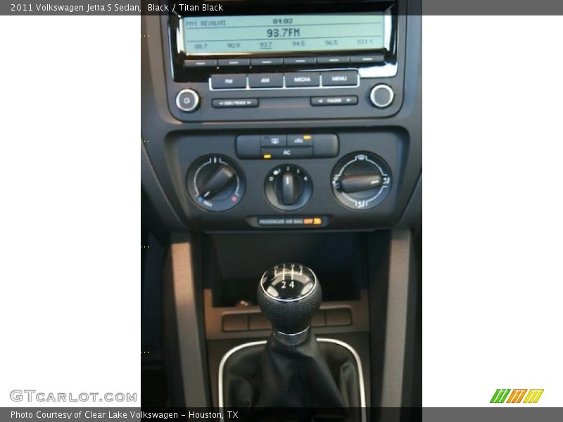 Black / Titan Black 2011 Volkswagen Jetta S Sedan