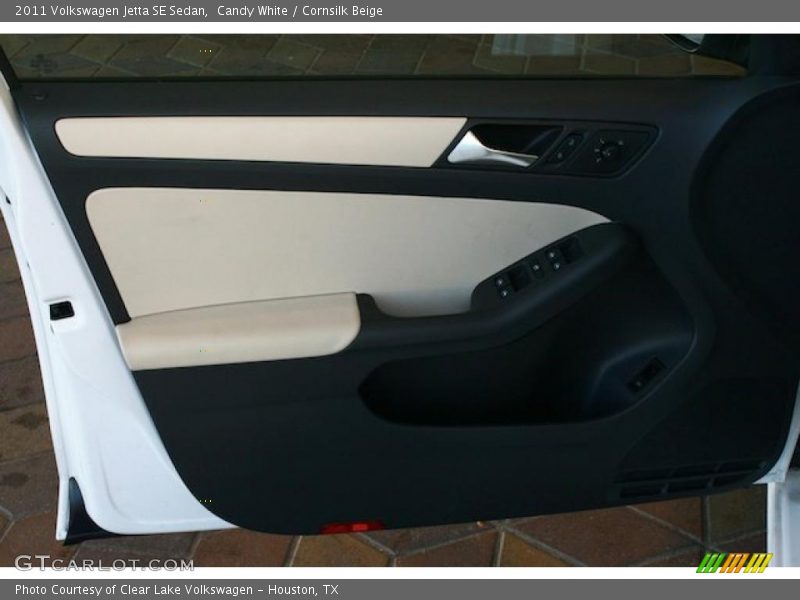 Candy White / Cornsilk Beige 2011 Volkswagen Jetta SE Sedan