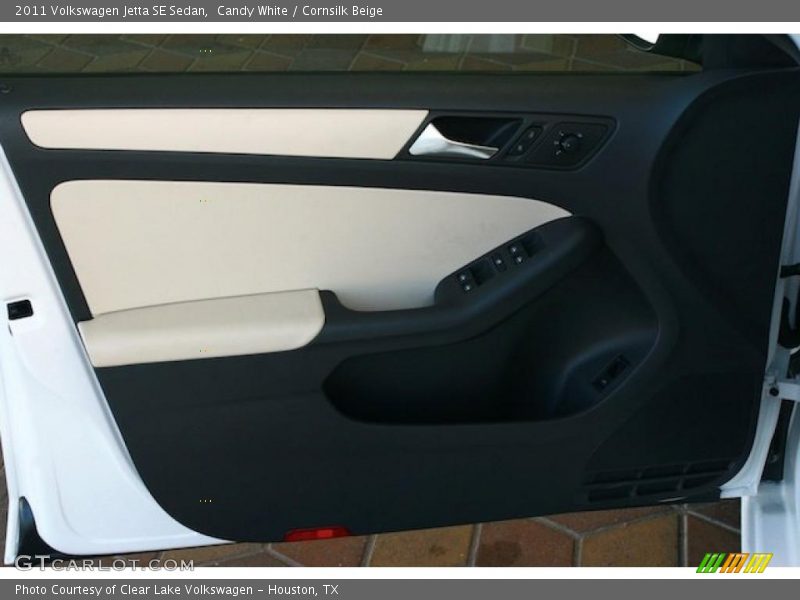 Candy White / Cornsilk Beige 2011 Volkswagen Jetta SE Sedan