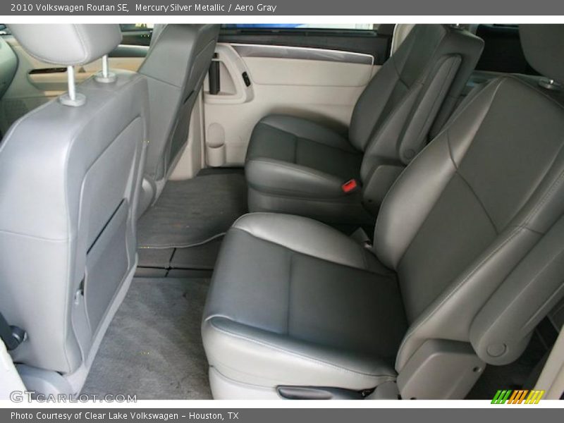 Mercury Silver Metallic / Aero Gray 2010 Volkswagen Routan SE