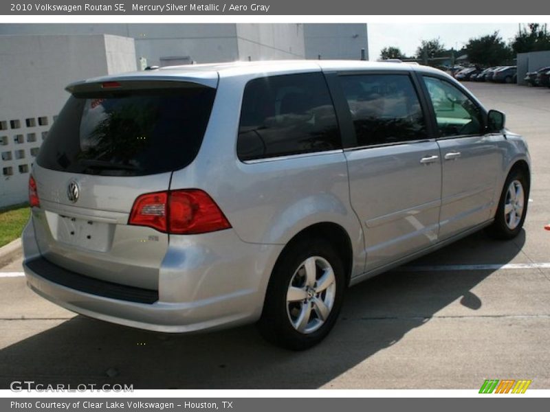 Mercury Silver Metallic / Aero Gray 2010 Volkswagen Routan SE