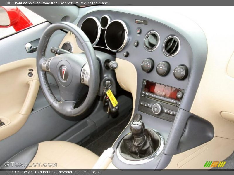 Dashboard of 2006 Solstice Roadster