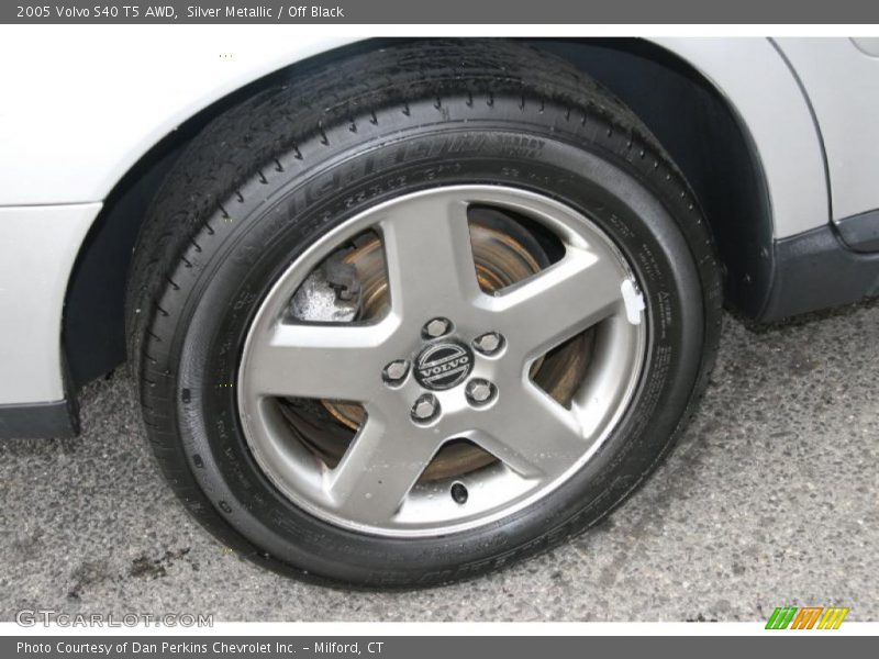  2005 S40 T5 AWD Wheel