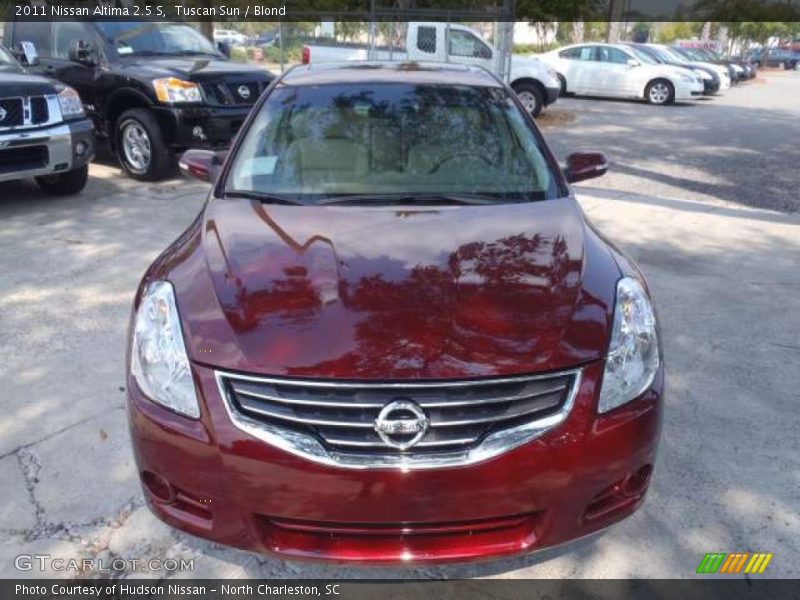Tuscan Sun / Blond 2011 Nissan Altima 2.5 S