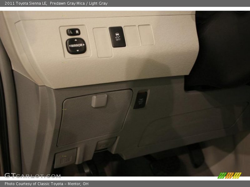 Predawn Gray Mica / Light Gray 2011 Toyota Sienna LE