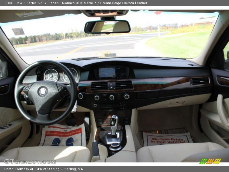 Dashboard of 2008 5 Series 528xi Sedan