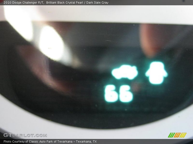 Brilliant Black Crystal Pearl / Dark Slate Gray 2010 Dodge Challenger R/T