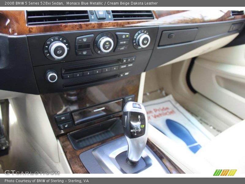 Controls of 2008 5 Series 528xi Sedan