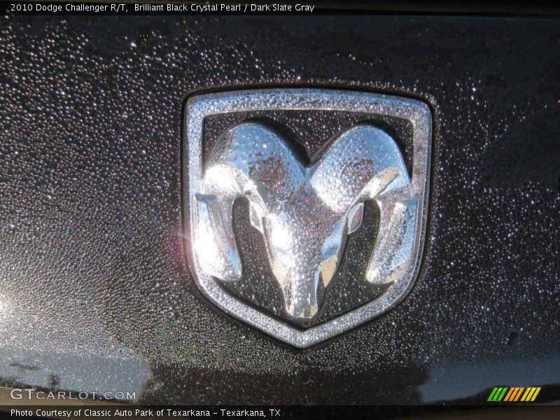  2010 Challenger R/T Logo