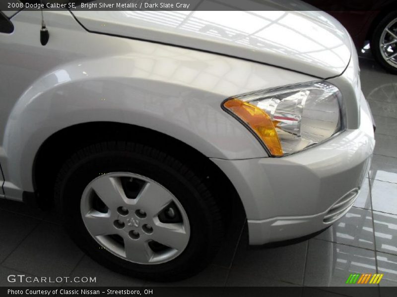 Bright Silver Metallic / Dark Slate Gray 2008 Dodge Caliber SE