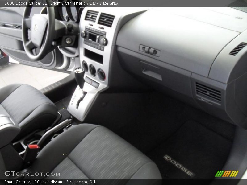 Bright Silver Metallic / Dark Slate Gray 2008 Dodge Caliber SE