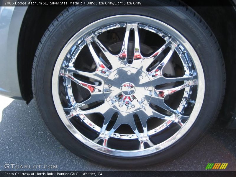 Silver Steel Metallic / Dark Slate Gray/Light Slate Gray 2006 Dodge Magnum SE
