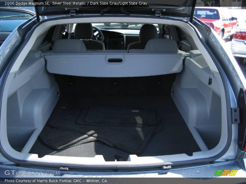 Silver Steel Metallic / Dark Slate Gray/Light Slate Gray 2006 Dodge Magnum SE
