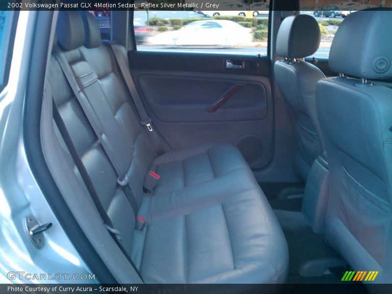 Reflex Silver Metallic / Grey 2002 Volkswagen Passat GLX 4Motion Sedan