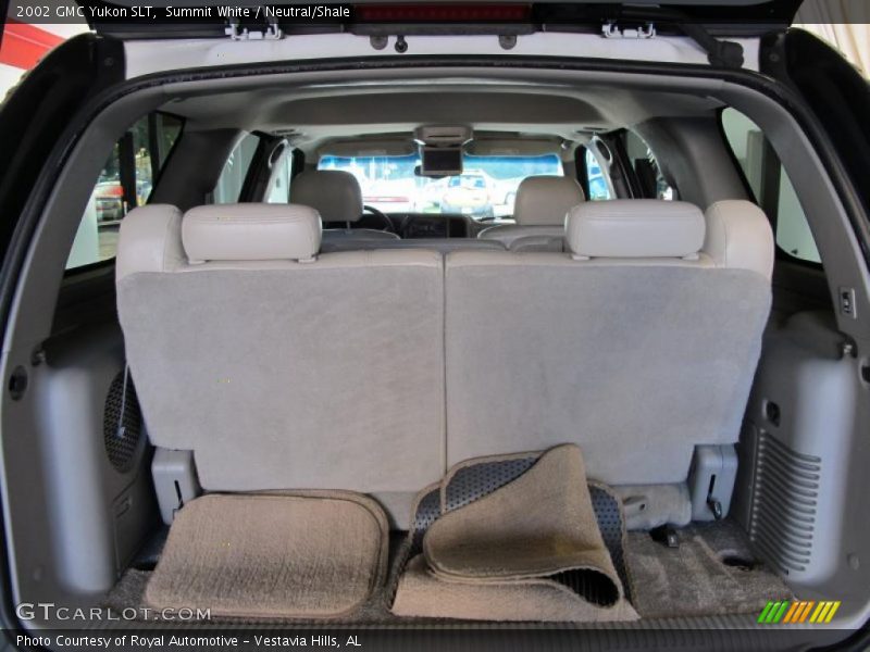 Summit White / Neutral/Shale 2002 GMC Yukon SLT