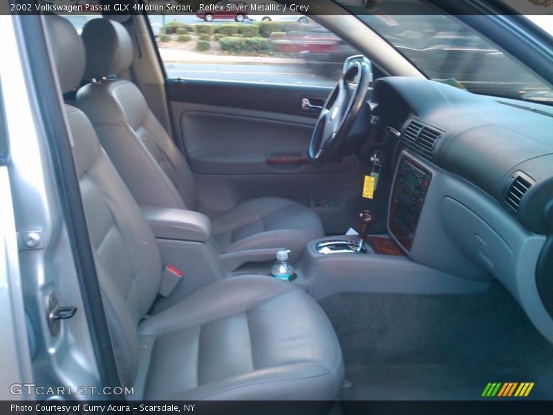 Reflex Silver Metallic / Grey 2002 Volkswagen Passat GLX 4Motion Sedan