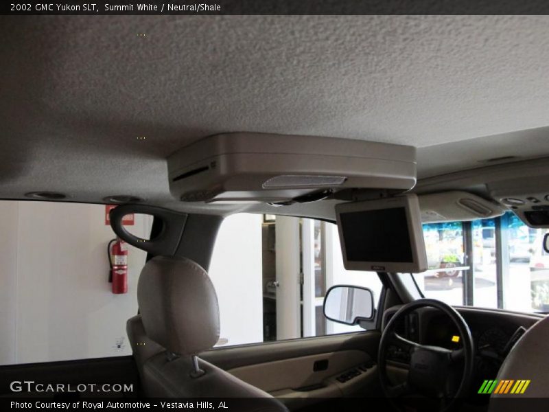 Summit White / Neutral/Shale 2002 GMC Yukon SLT