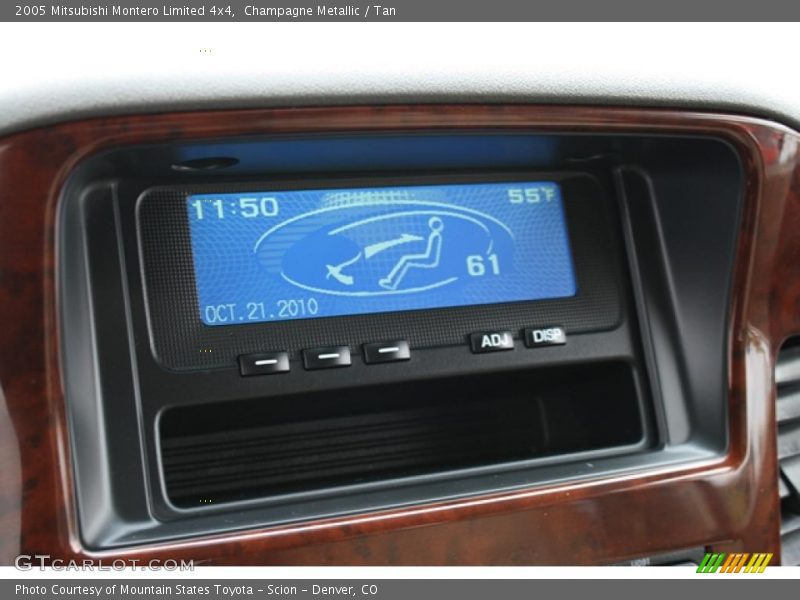 Champagne Metallic / Tan 2005 Mitsubishi Montero Limited 4x4