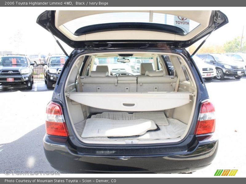 Black / Ivory Beige 2006 Toyota Highlander Limited 4WD