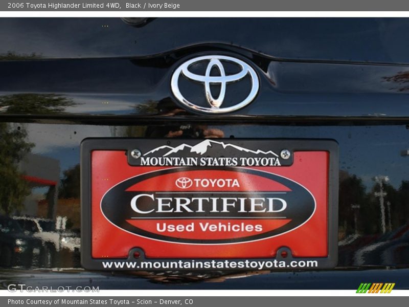 Black / Ivory Beige 2006 Toyota Highlander Limited 4WD