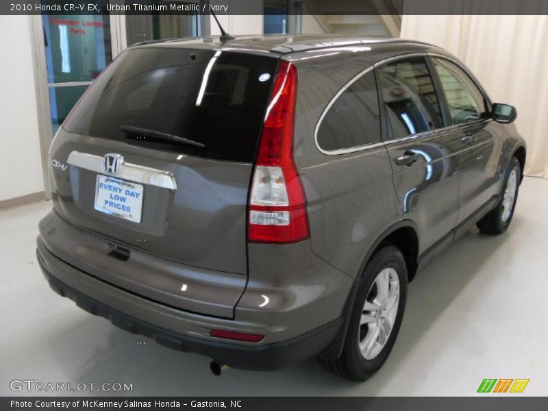 Urban Titanium Metallic / Ivory 2010 Honda CR-V EX