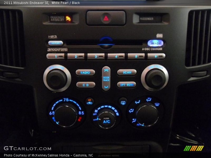Controls of 2011 Endeavor SE