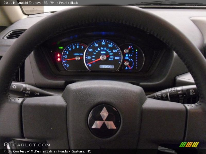  2011 Endeavor SE Steering Wheel