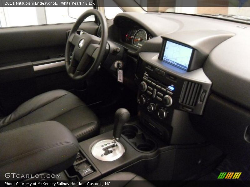 White Pearl / Black 2011 Mitsubishi Endeavor SE