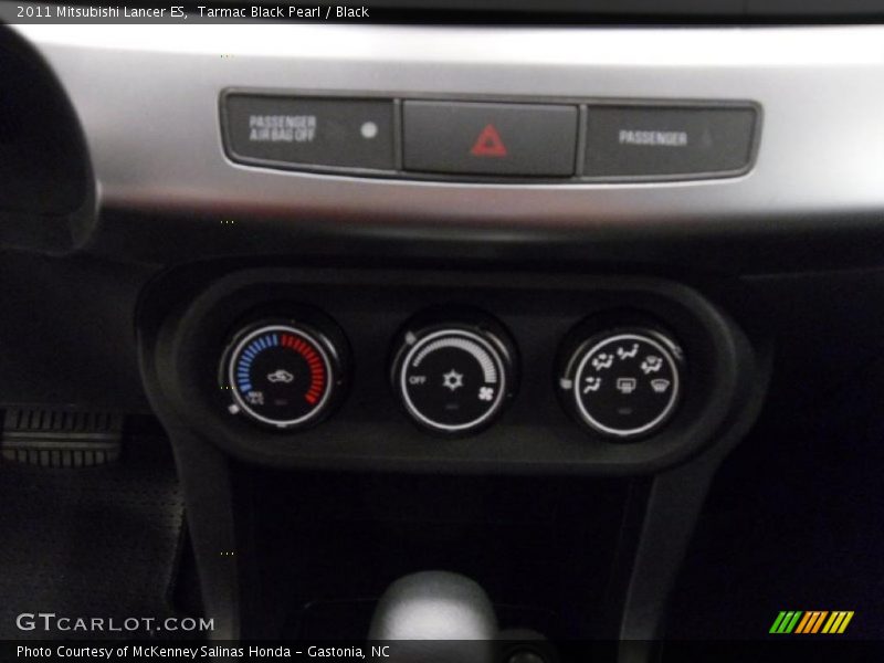 Tarmac Black Pearl / Black 2011 Mitsubishi Lancer ES