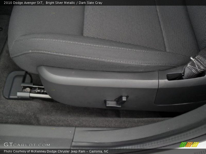Bright Silver Metallic / Dark Slate Gray 2010 Dodge Avenger SXT