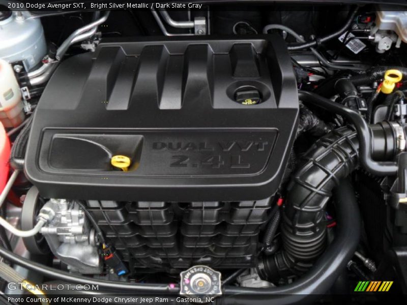 Bright Silver Metallic / Dark Slate Gray 2010 Dodge Avenger SXT