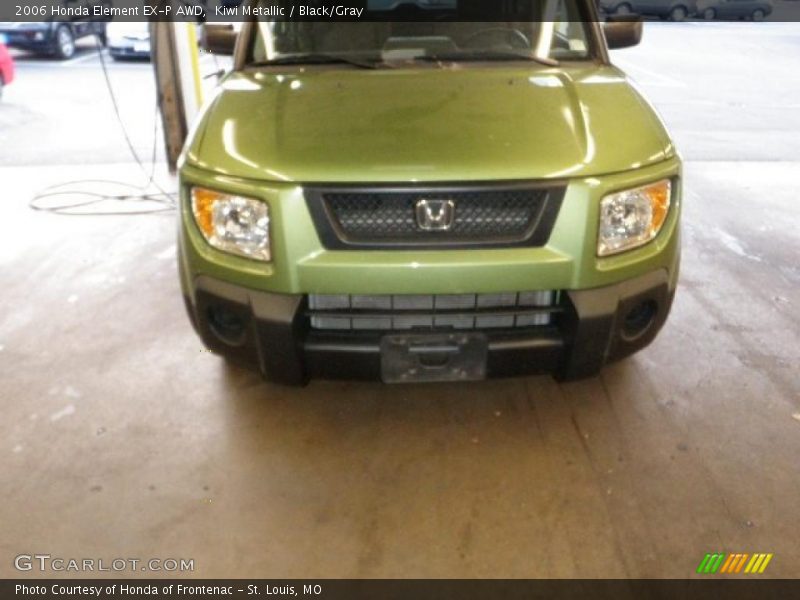 Kiwi Metallic / Black/Gray 2006 Honda Element EX-P AWD