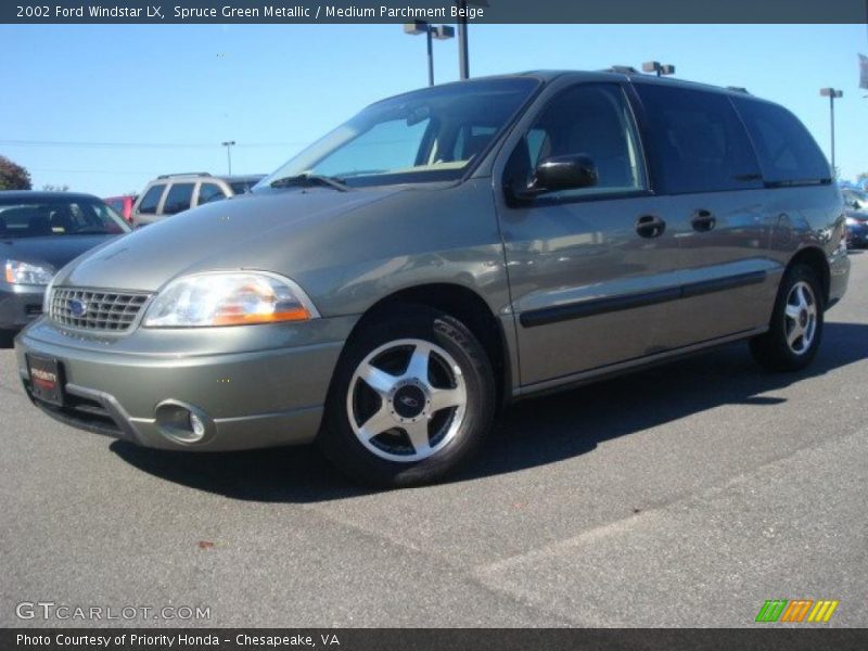 Front 3/4 View of 2002 Windstar LX