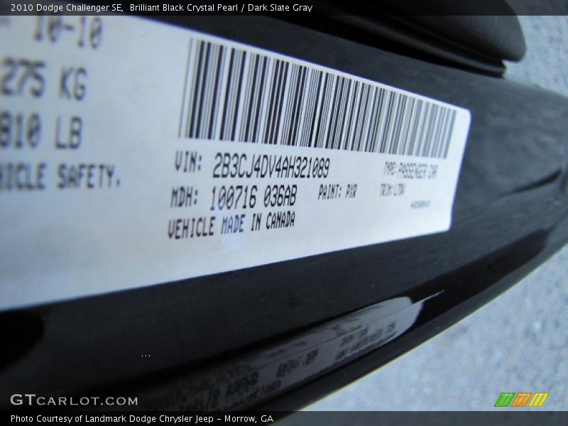 Brilliant Black Crystal Pearl / Dark Slate Gray 2010 Dodge Challenger SE