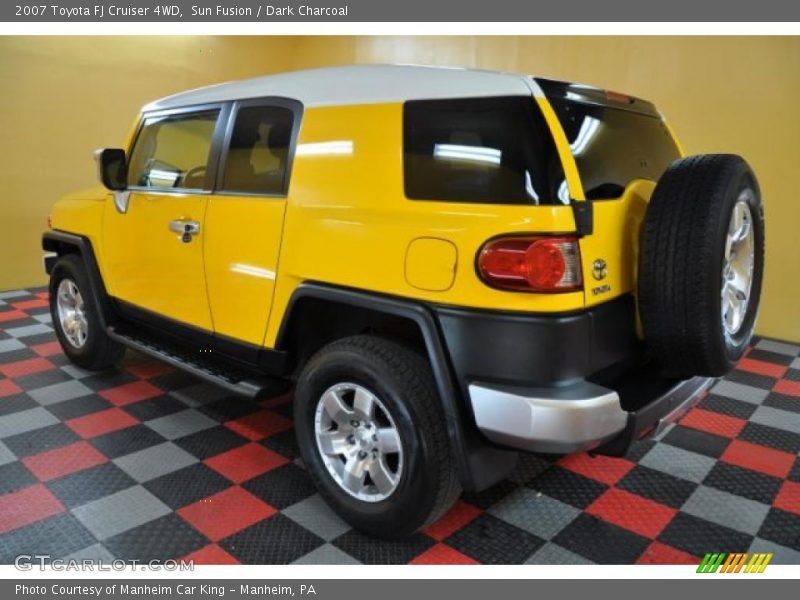 Sun Fusion / Dark Charcoal 2007 Toyota FJ Cruiser 4WD