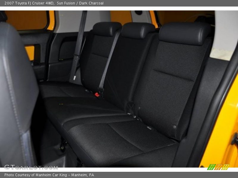 Sun Fusion / Dark Charcoal 2007 Toyota FJ Cruiser 4WD