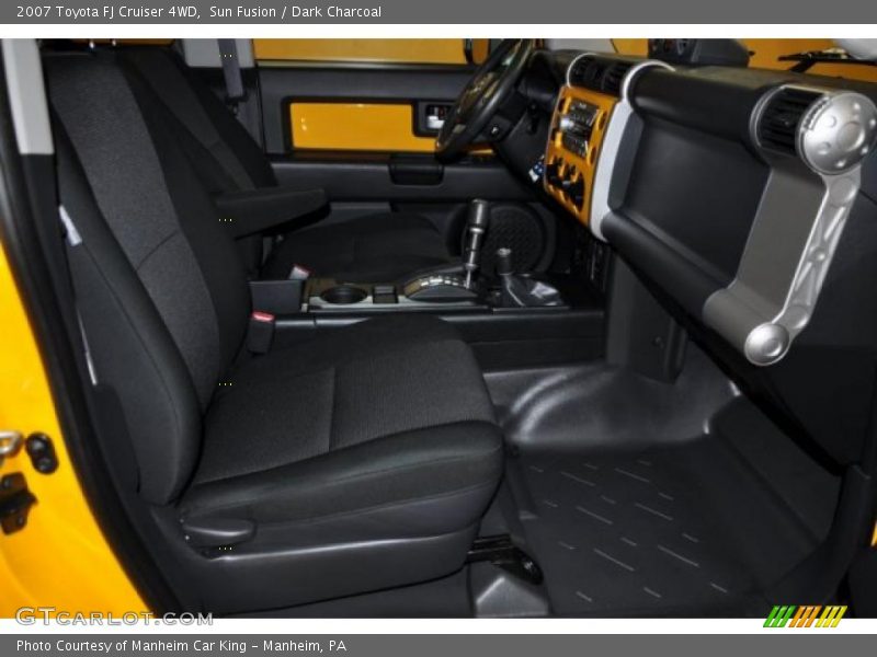 Sun Fusion / Dark Charcoal 2007 Toyota FJ Cruiser 4WD