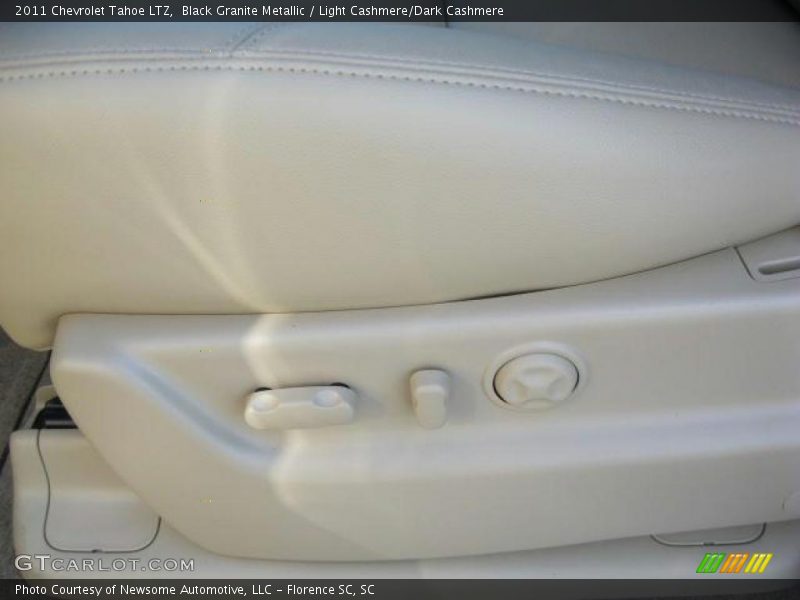Controls of 2011 Tahoe LTZ