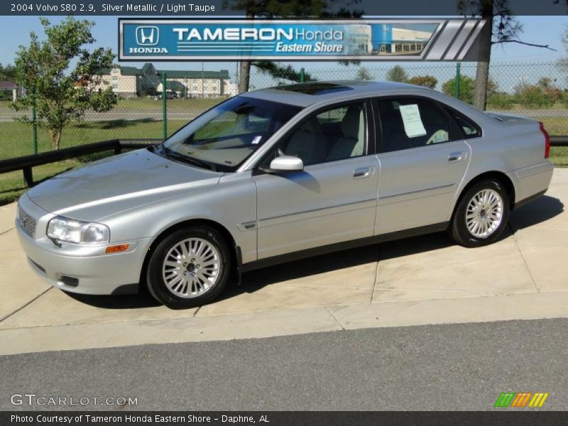 Silver Metallic / Light Taupe 2004 Volvo S80 2.9