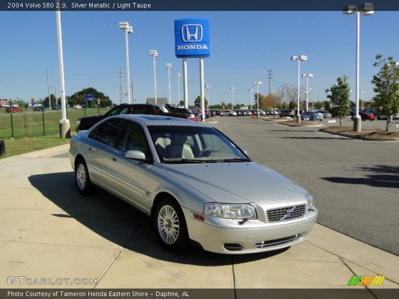Silver Metallic / Light Taupe 2004 Volvo S80 2.9