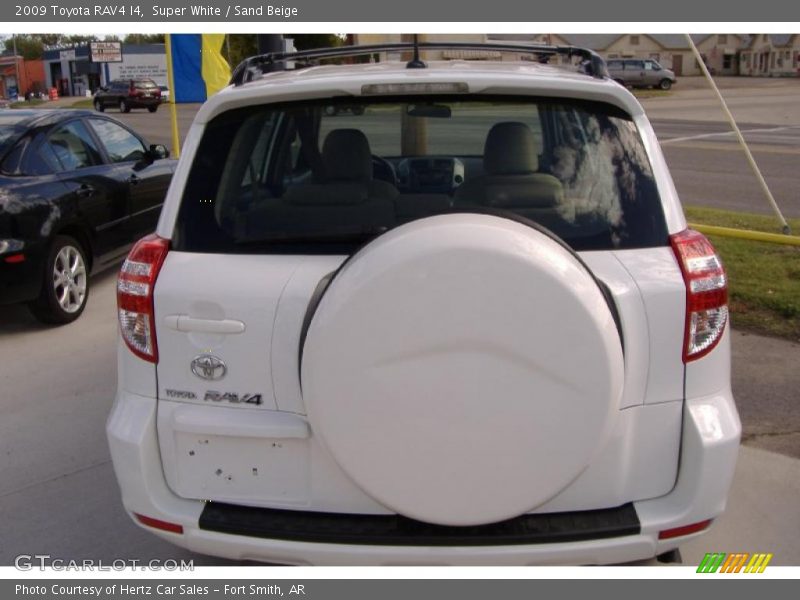 Super White / Sand Beige 2009 Toyota RAV4 I4