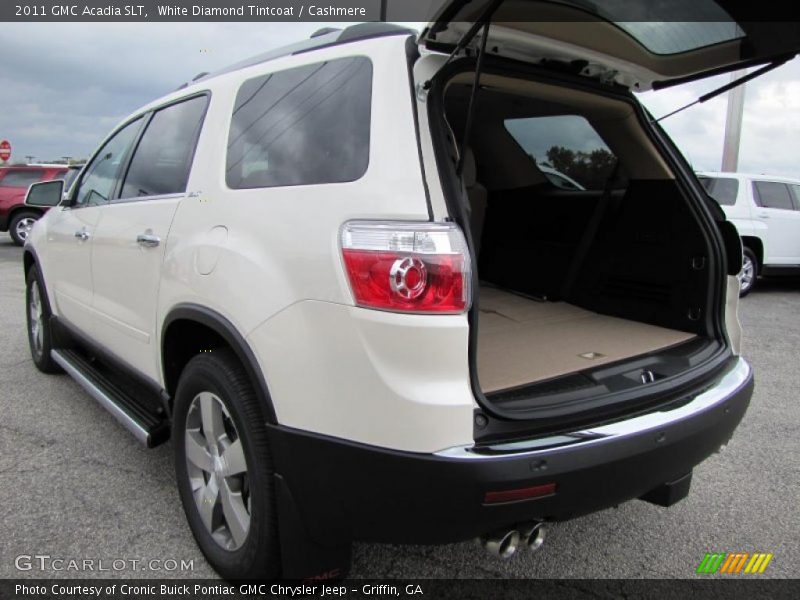 White Diamond Tintcoat / Cashmere 2011 GMC Acadia SLT