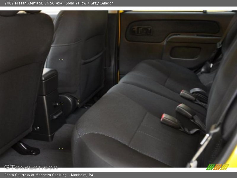Solar Yellow / Gray Celadon 2002 Nissan Xterra SE V6 SC 4x4