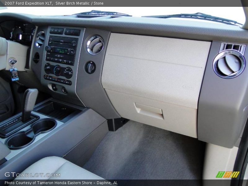 Silver Birch Metallic / Stone 2007 Ford Expedition XLT