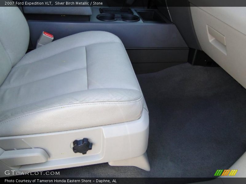 Silver Birch Metallic / Stone 2007 Ford Expedition XLT