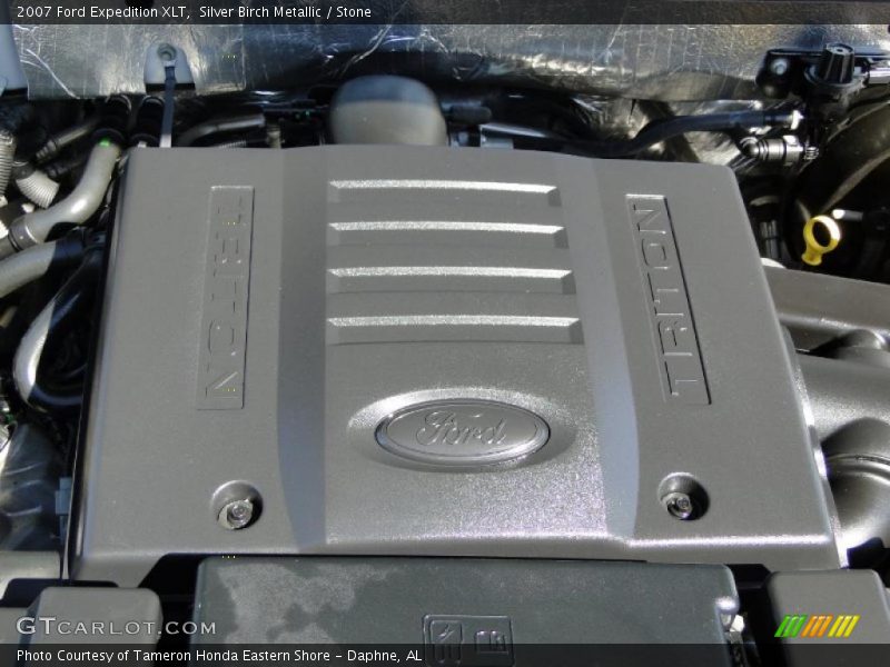  2007 Expedition XLT Engine - 5.4 Liter SOHC 24 Valve VVT V8