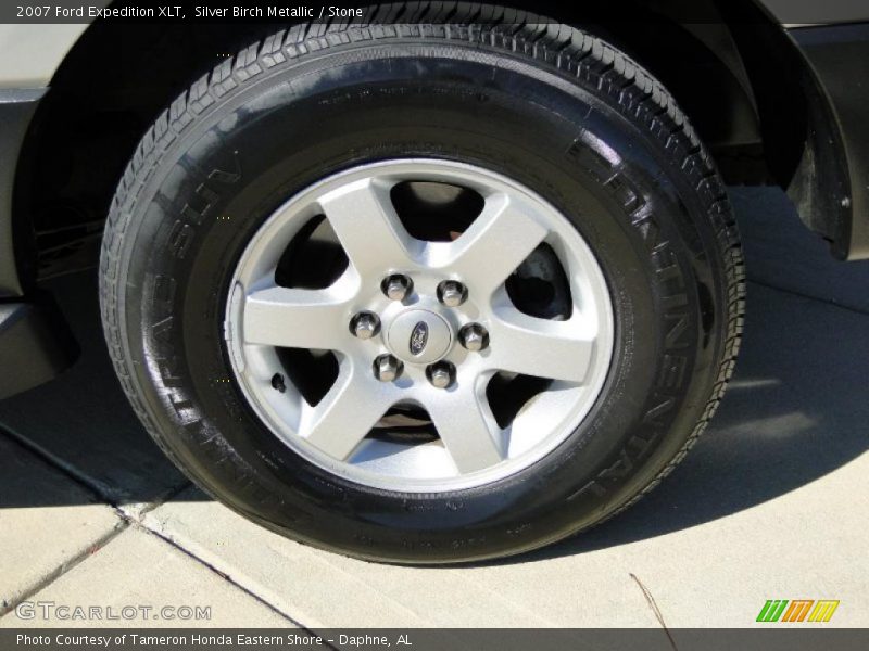  2007 Expedition XLT Wheel