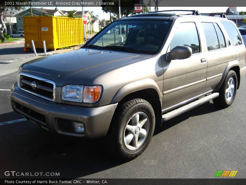 Bronzed Gray Metallic / Charcoal 2001 Nissan Pathfinder LE
