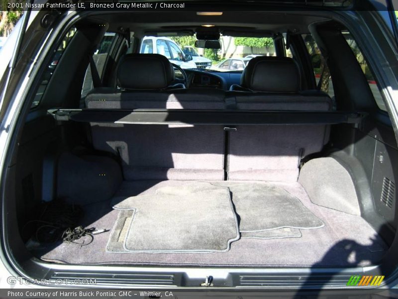 Bronzed Gray Metallic / Charcoal 2001 Nissan Pathfinder LE