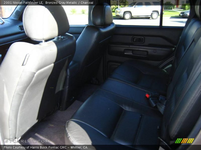 Bronzed Gray Metallic / Charcoal 2001 Nissan Pathfinder LE